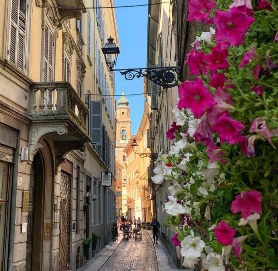 Parma Borgo Antico I I I Free Privat Parking Apartment Exterior foto