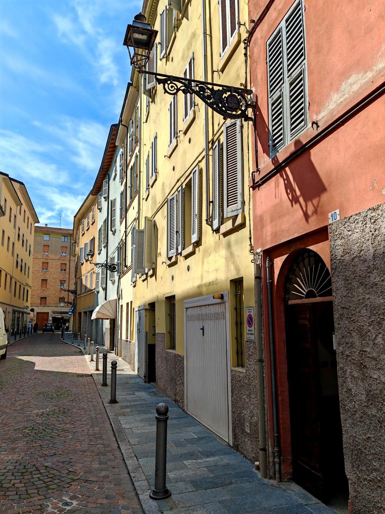 Parma Borgo Antico I I I Free Privat Parking Apartment Exterior foto
